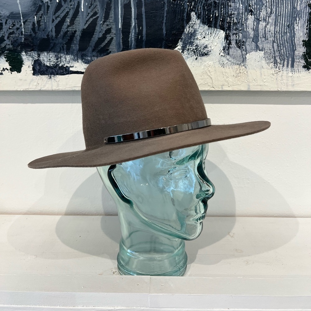 Janessa Leone brown wool hat with metallic band detail. Size medium. NWOT.